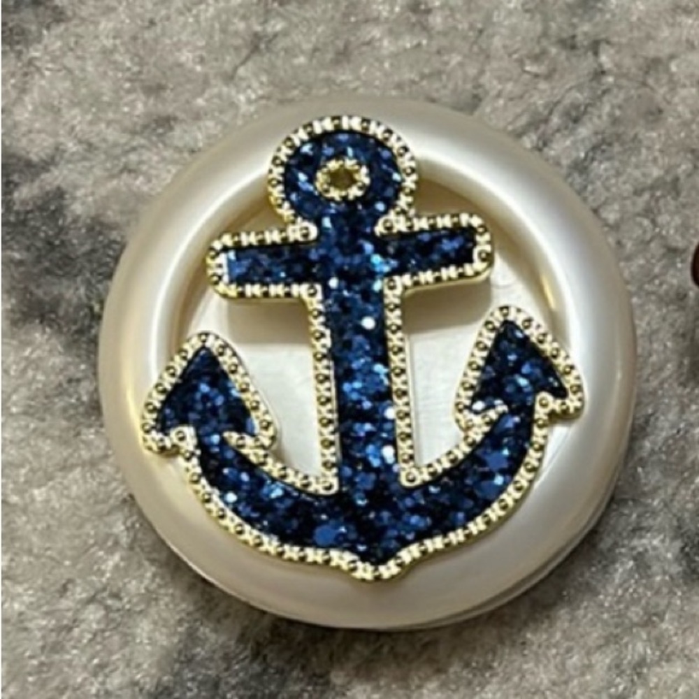 Bath and Body Works car sent holder